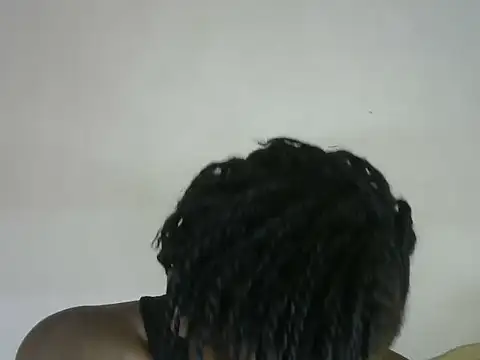 Snapshot of Pretty-emmie chatting on 09/20/25, 10:20 Pretty-emmie online show from 09/20/25, 10:20