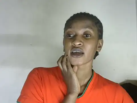 Snapshot of Pretty-emmie chatting on 09/10/25, 06:34 Pretty-emmie online show from 09/10/25, 06:34