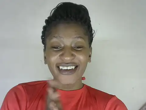 Snapshot of Pretty-emmie chatting on 09/29/25, 10:15 Pretty-emmie online show from 09/29/25, 10:15