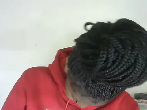 Snapshot of Pretty-emmie chatting on 10/03/25, 10:44 Pretty-emmie online show from 10/03/25, 10:44