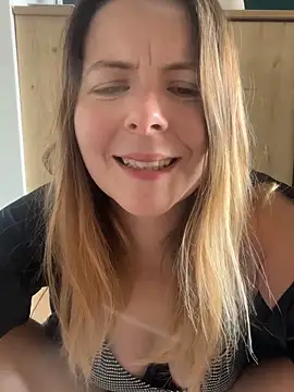 Nina blain online show from 03/22/26, 12:40