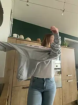 Nina blain online show from 02/13/26, 09:53