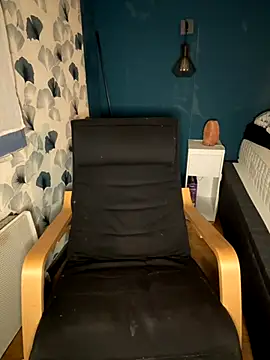 Nina blain online show from 11/14/25, 11:36