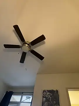 goldbuni online show from 12/18/24, 01:34