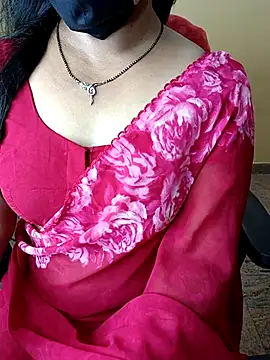 Snapshot of Adwithaa chatting on 04/07/26, 04:58 Adwithaa online show from 04/07/26, 04:58