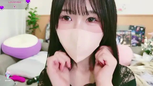 Conatsu online show from 11/30/25, 04:57