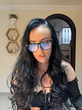 Snapshot of AndreaValencia chatting on 07/15/26, 08:27 AndreaValencia online show from 07/15/26, 08:27