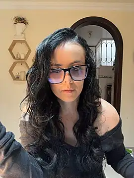 Snapshot of AndreaValencia chatting on 07/14/26, 08:15 AndreaValencia online show from 07/14/26, 08:15