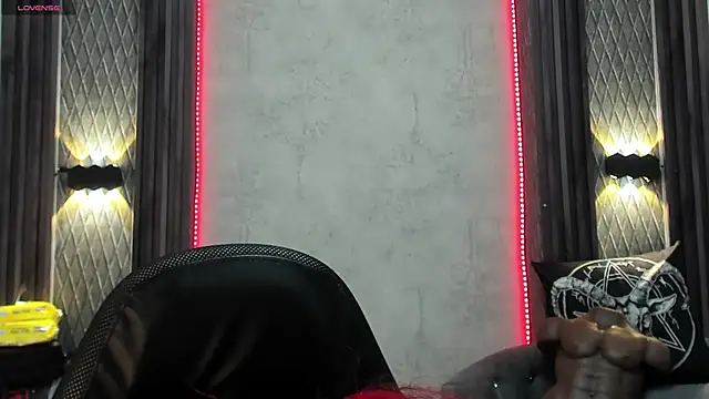 selene red  online show from 03/19/25, 01:29