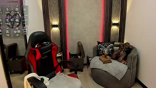 selene red  online show from 03/13/25, 04:01