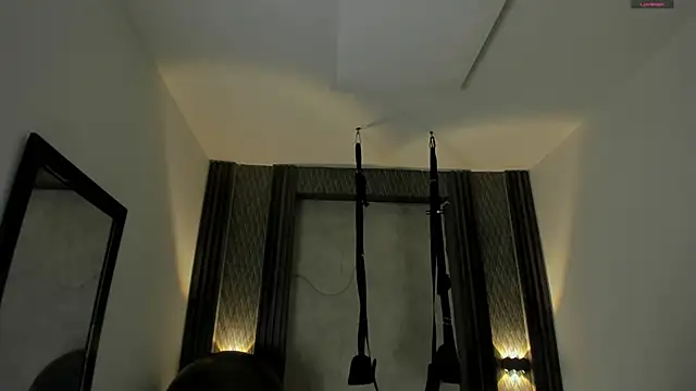 selene red  online show from 10/07/25, 01:45