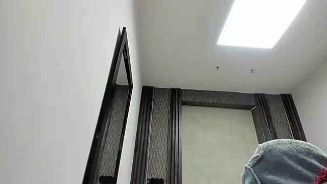 selene red  online show from 03/11/26, 12:37