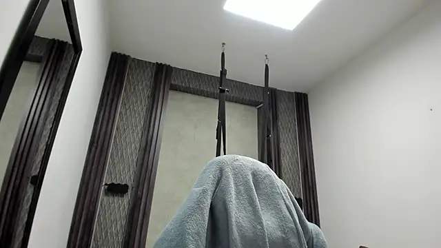 Snapshot of selene_red_ chatting on 05/30/26, 02:29 selene red online show from 05/30/26, 02:29