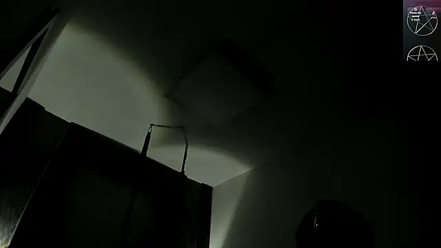 selene red  online show from 11/19/25, 01:55