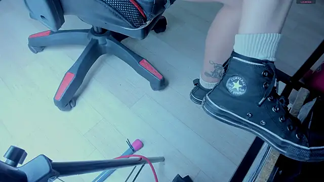 selene red  online show from 11/01/25, 03:50