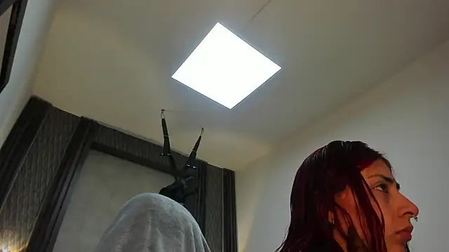 selene red  online show from 02/02/26, 12:31