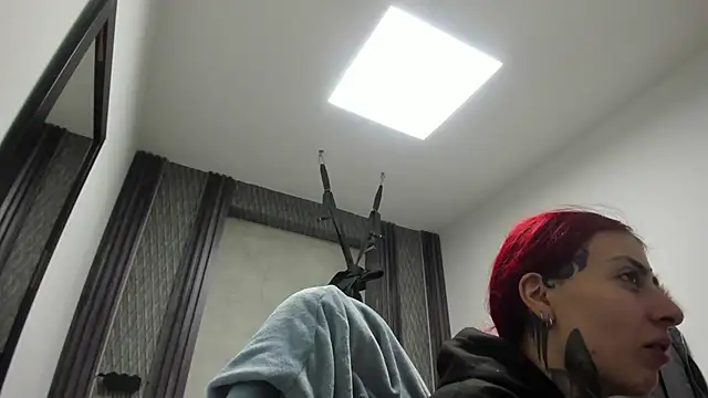 selene red  online show from 02/19/26, 12:40