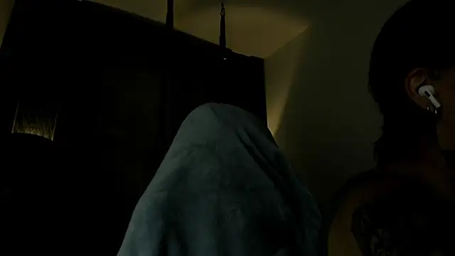 selene red  online show from 10/08/25, 03:46