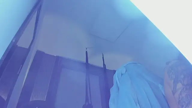 selene red  online show from 10/21/25, 01:54