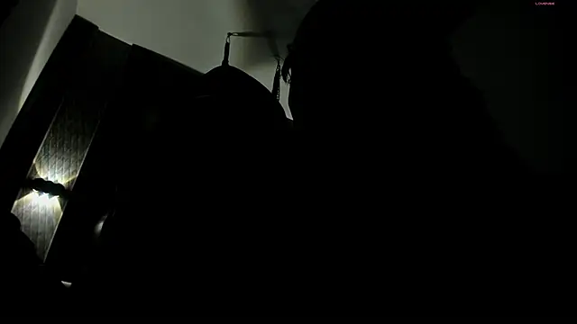 selene red  online show from 11/10/25, 01:49