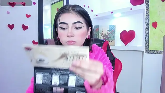 Snapshot of Bonnye_star chatting on 02/17/26, 11:57 Bonnye star online show from 02/17/26, 11:57