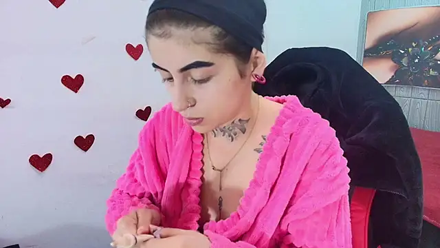 Snapshot of Bonnye_star chatting on 02/19/26, 03:03 Bonnye star online show from 02/19/26, 03:03