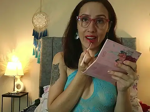 IberianMoonMK online show from 02/21/26, 05:26