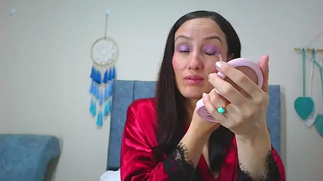 Snapshot of IberianMoonMK chatting on 11/07/25, 01:37 IberianMoonMK online show from 11/07/25, 01:37