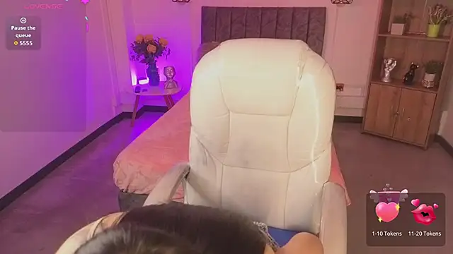 Snapshot of Abigaiil__ds chatting on 09/17/25, 07:49 Abigaiil ds online show from 09/17/25, 07:49