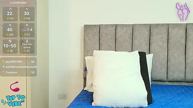 karina lewis  online show from 03/22/25, 06:33