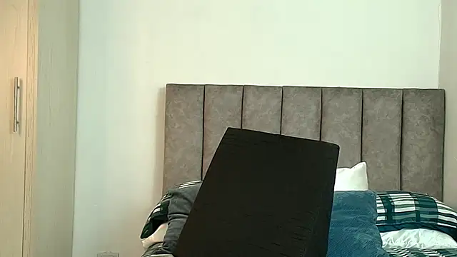 karina lewis  online show from 03/27/26, 04:21