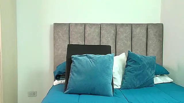 karina lewis  online show from 04/08/26, 05:42