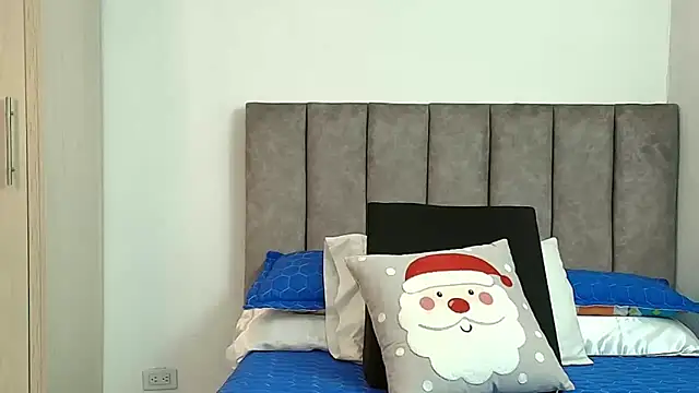 karina lewis  online show from 12/15/25, 04:18