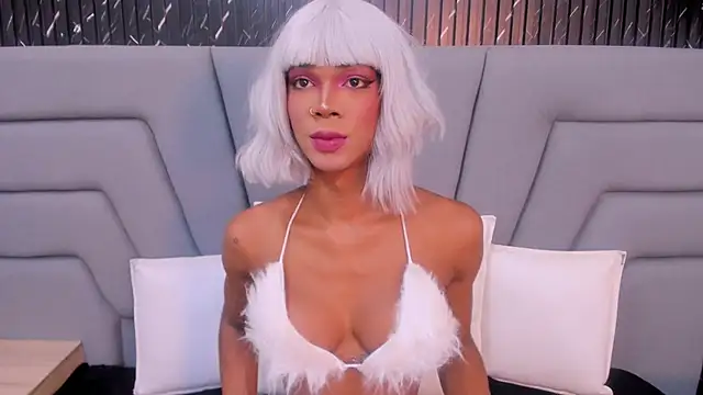 NaomiSteward online show from 10/23/25, 11:31