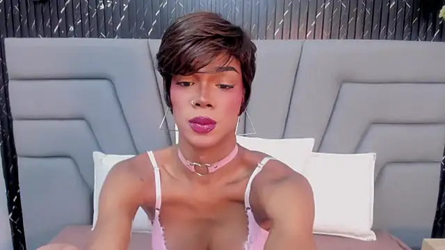 NaomiSteward online show from 11/12/25, 11:36