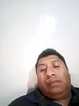 Riatatuil online show from 11/18/25, 09:40