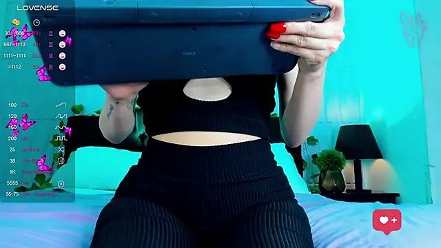 Snapshot of Staicy_Nasty chatting on 02/17/25, 05:14 Staicy Nasty online show from 02/17/25, 05:14