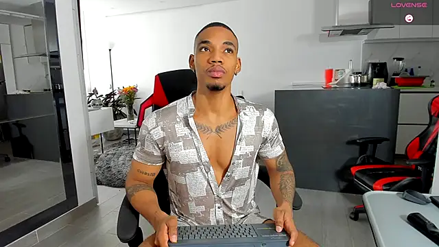 Snapshot of TROYWESLY- chatting on 10/19/25, 02:20 TROYWESLY- online show from 10/19/25, 02:20