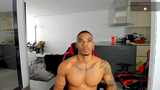 Snapshot of TROYWESLY- chatting on 10/16/25, 06:16 TROYWESLY- online show from 10/16/25, 06:16