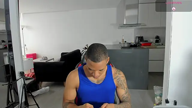 Snapshot of TROYWESLY- chatting on 02/13/26, 03:45 TROYWESLY- online show from 02/13/26, 03:45