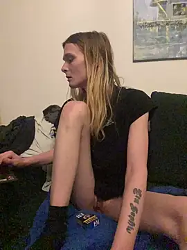 emma neko online show from 04/17/26, 11:18