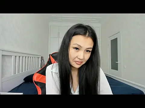 Missykitty01 online show from 10/06/25, 05:52