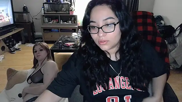 Elliewgfs online show from 02/24/25, 05:33