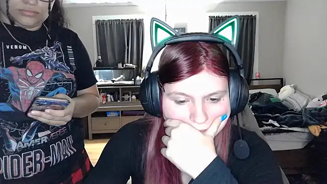 Elliewgfs online show from 12/08/24, 03:29