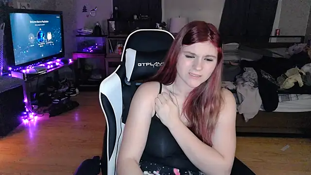 Elliewgfs online show from 12/11/24, 05:43