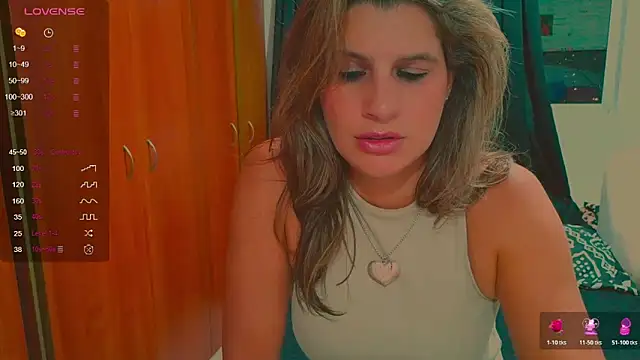 Snapshot of dalila_sexxx chatting on 02/18/26, 03:37 dalila sexxx online show from 02/18/26, 03:37