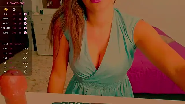 Snapshot of dalila_sexxx chatting on 06/15/26, 05:29 dalila sexxx online show from 06/15/26, 05:29
