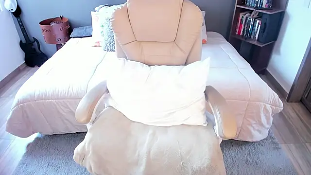 Roussmariehenao online show from 09/28/25, 06:59