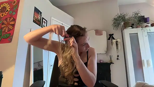 Littlelolo60 online show from 11/11/25, 10:32