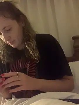 Littlelolo60 online show from 12/22/25, 10:54